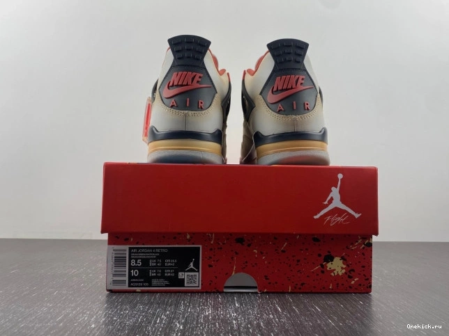 One Kick JORDAN 4 